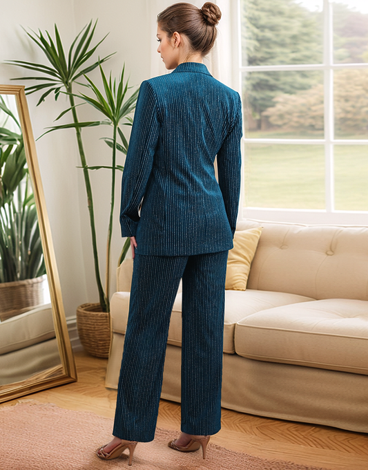 Costume féminin à rayures fines de taille fine avec revers à créneau de couleur bleu paon
