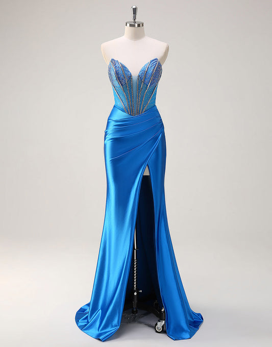 Robe de bal sirène bleue à décolleté en cœur et fente perlée