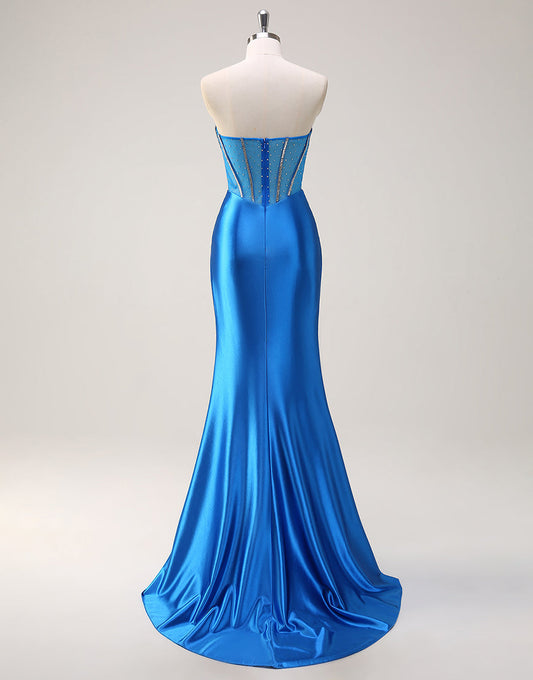 Robe de bal sirène bleue à décolleté en cœur et fente perlée