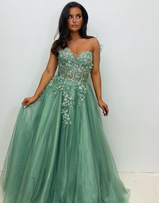 Robe de bal longue trapèze en tulle vert sauge avec décolleté en cœur et appliqués