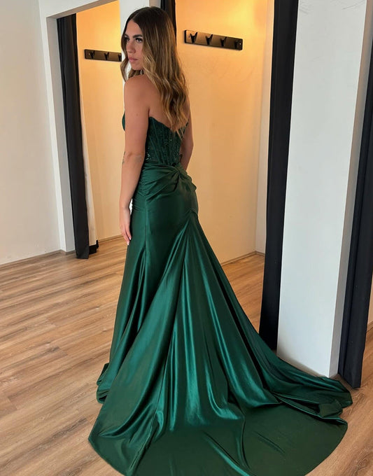 Robe de bal longue sirène sans bretelles vert foncé avec appliques