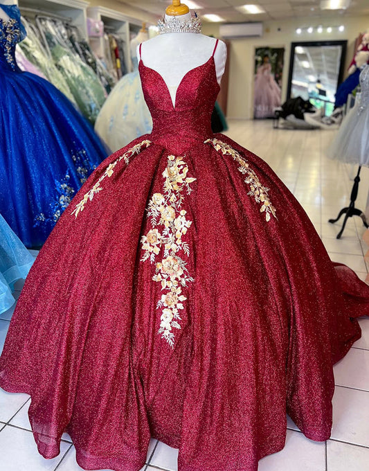 Robe de princesse Quinceanera à paillettes et bretelles spaghetti bordeaux scintillantes
