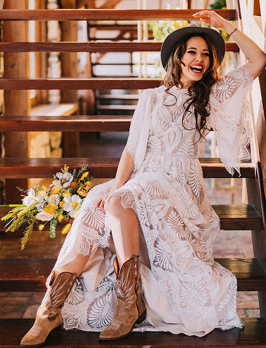 Robe de mariée boho en dentelle avec manches