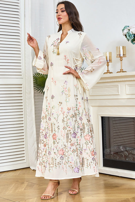 Robe caftan blanche à imprimé floral et col en V