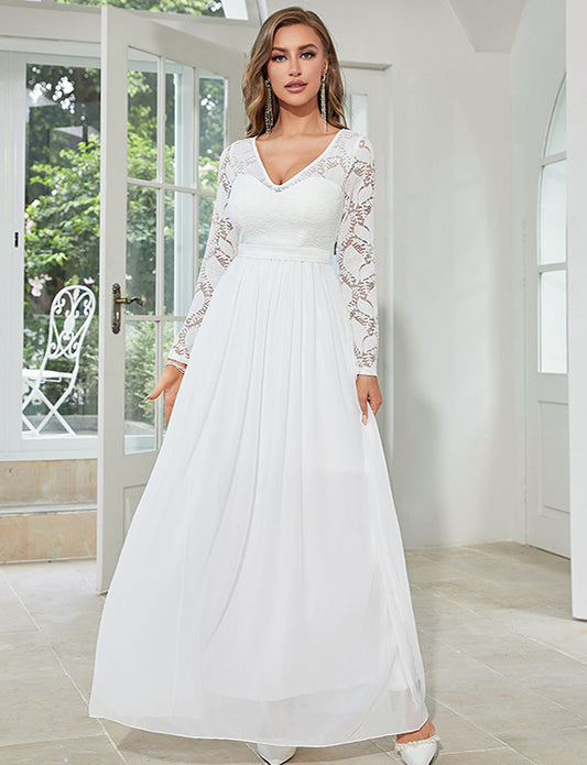 Robe à manches longues en dentelle à col en V profond