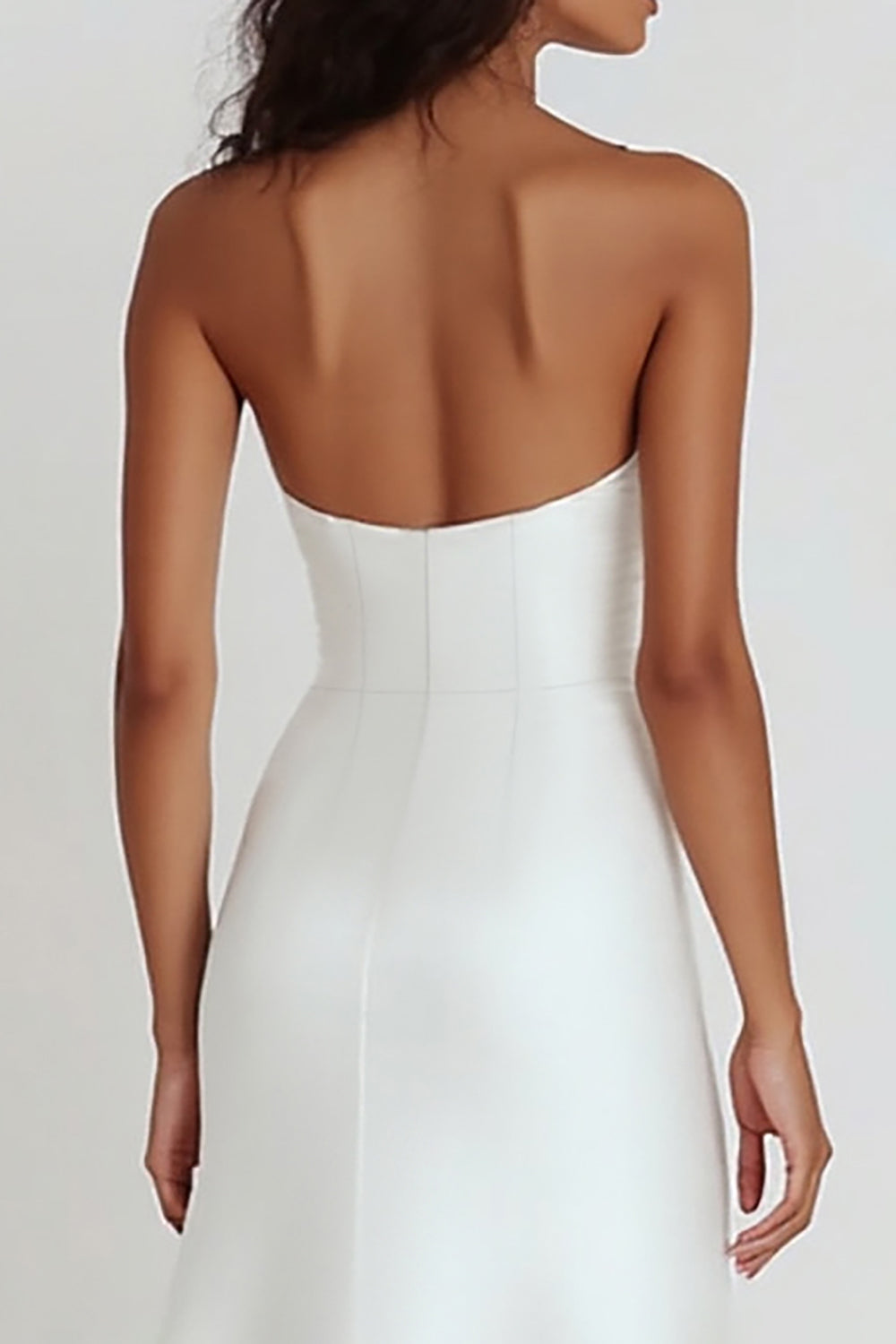 Robe de mariée bustier blanche gaine satin à volants