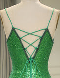Robe de bal de fin d'année à bretelles spaghetti vertes pailletées