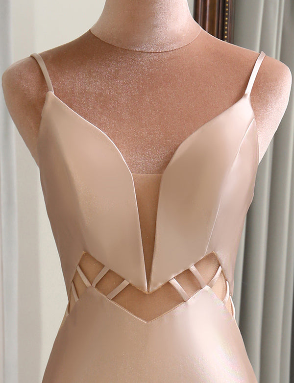 Robe de bal de fin d'année simple en satin champagne à bretelles spaghetti et longue sirène
