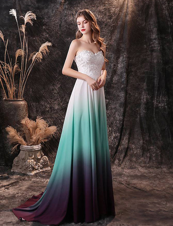 Robe de mariée en dentelle à dos ouvert, simple et en forme de cœur