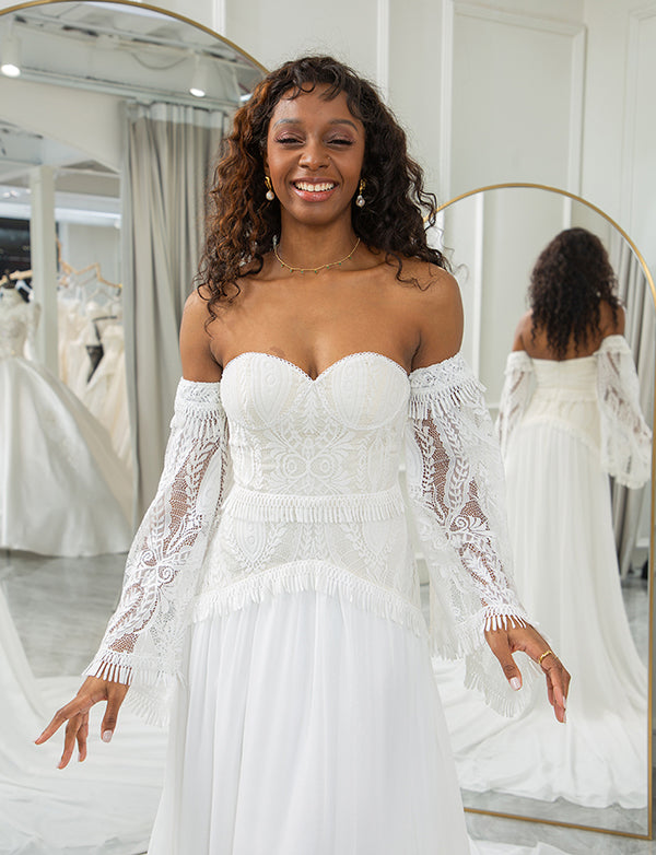 Robe de mariée bohème à manches évasées détachables et en cœur ivoire