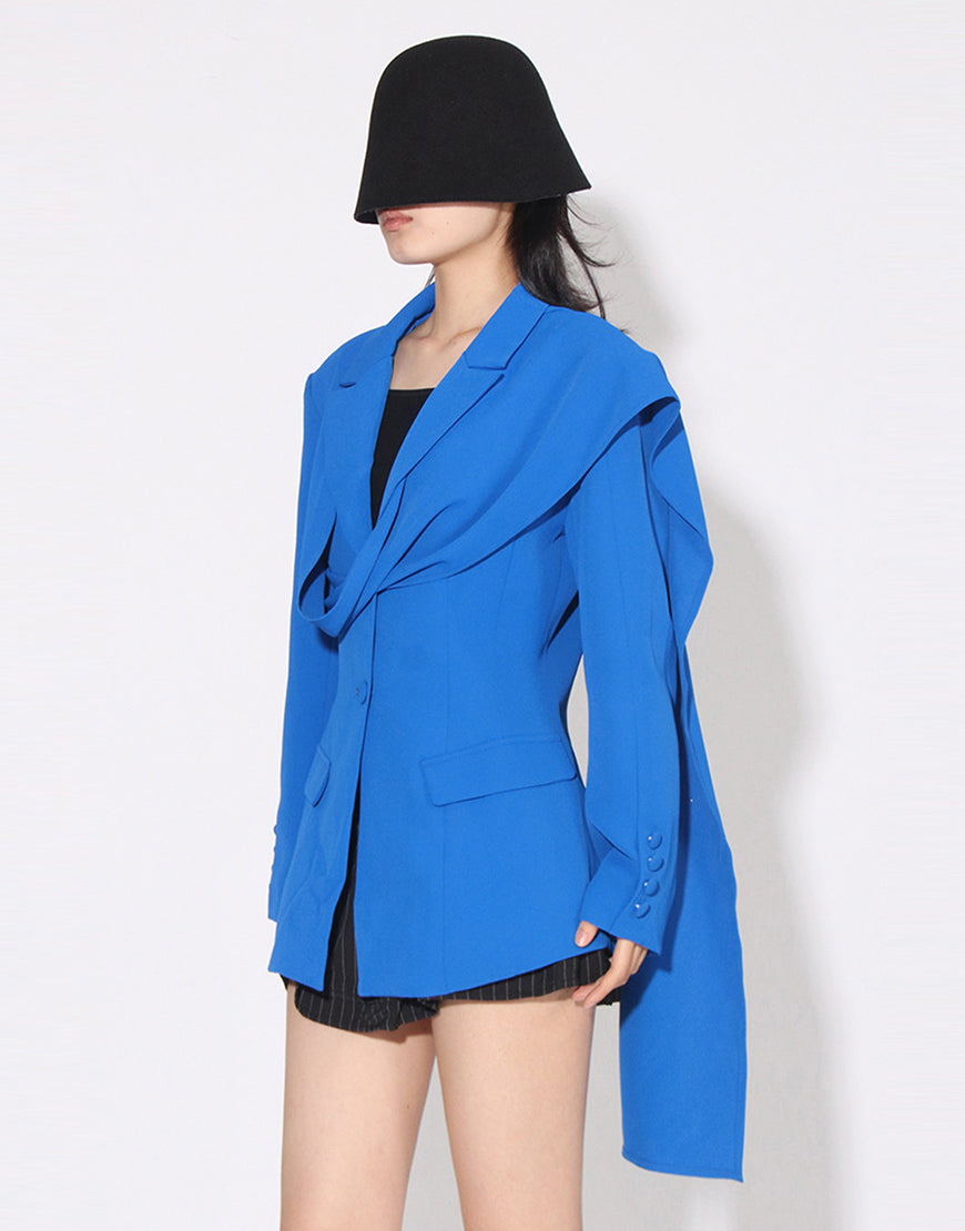 Blazer féminin slim fit à revers pointus, single-breasted, bleu royal