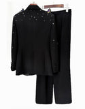 Tailleur féminin 2 pièces avec écharpe noire à revers de mousseline cristal et papillons de paillettes