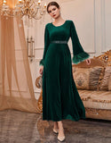 Robe A-Line Vintage en Velours Élégant avec Manches Longues Évasées