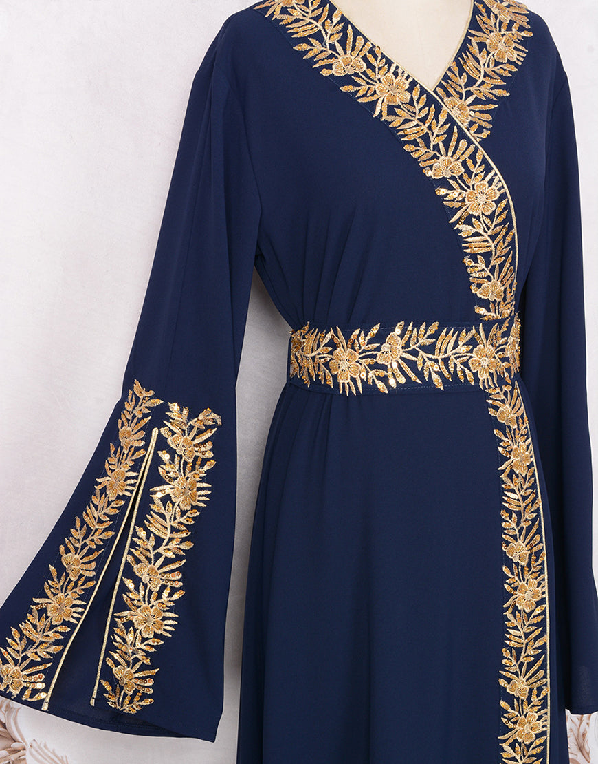 Robe Longue Élégante avec Col V Manches Longues Appliqués Floraux et Détails en Perles