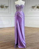 Robe de bal longue fendue avec applique de dentelle en forme de cœur, fourreau violet