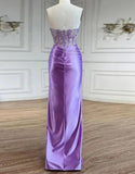 Robe de bal longue fendue avec applique de dentelle en forme de cœur, fourreau violet