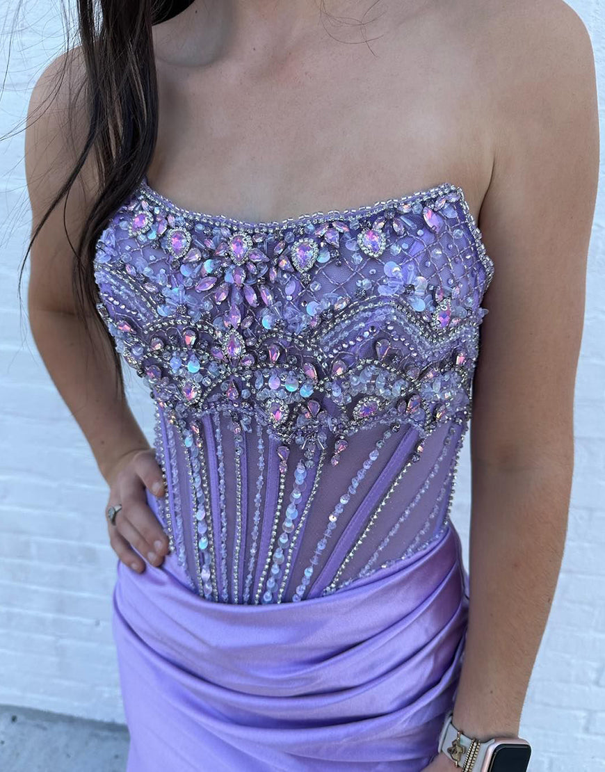 Robe de bal bleu grisâtre enveloppante sans bretelles, avec fente et paillettes cristallines