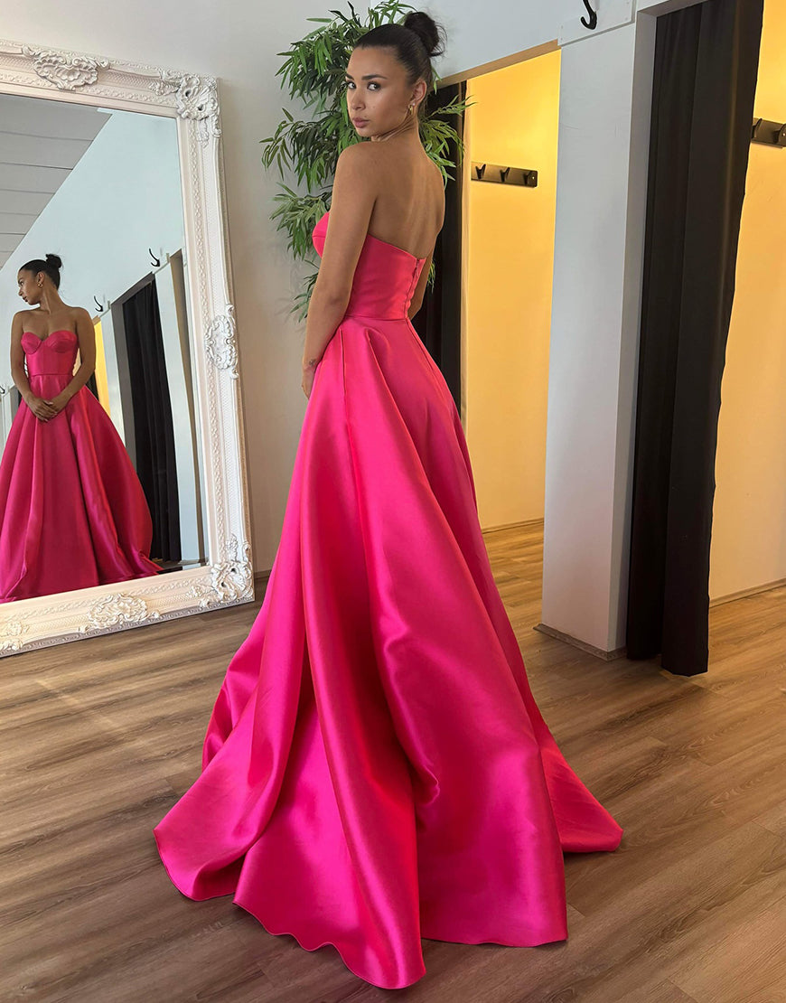 Robe de bal longue en ligne A fuchsia avec décolleté en cœur