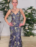 Robe de bal sirène bleu marine à imprimé spaghetti et traîne