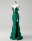 Robe de bal Green Sheath avec col en V sweetheart et application décorative