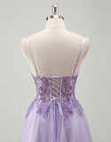 Robe de bal en tulle avec applique en spaghettis en forme de A violet