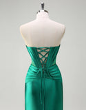 Robe de bal sirène vert foncé à décolleté en cœur ajouré avec fente