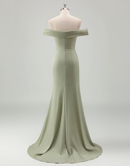 Robe de bal longue avec traîne, fente et décolleté épaulé pour la sirène sage