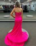 Robe de bal sirène fendue avec décolleté en cœur et cristaux