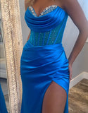 Robe de bal sirène fendue avec décolleté en cœur et cristaux