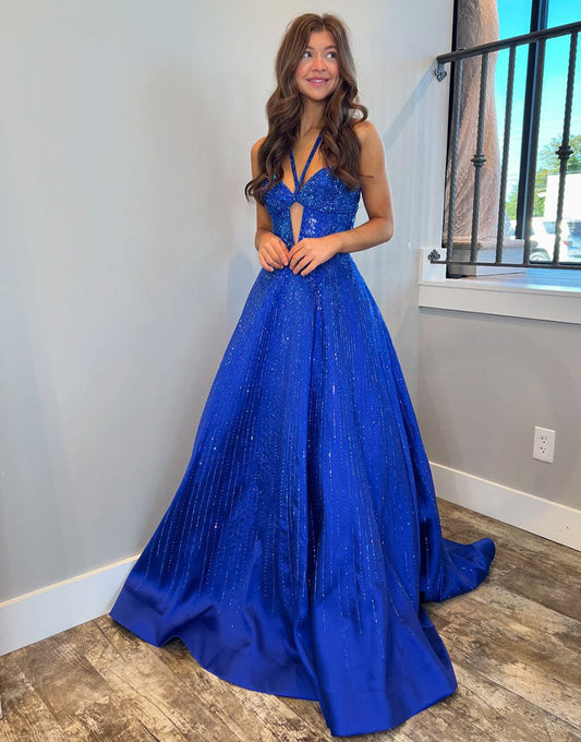 Robe de bal sans manches à licou et à cristaux creux