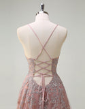 Robe de bal trapèze en tulle blush avec appliques en dentelle spaghetti
