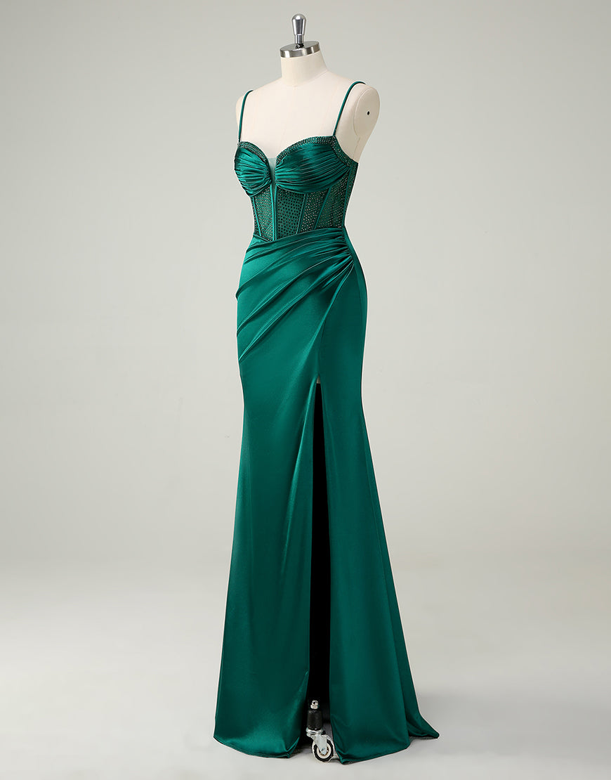 Robe de bal sirène vert foncé à volants et perles fines avec fente