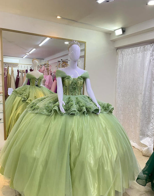 Robe de Quinceanera en tulle à épaules dénudées et appliques de style princesse Sage