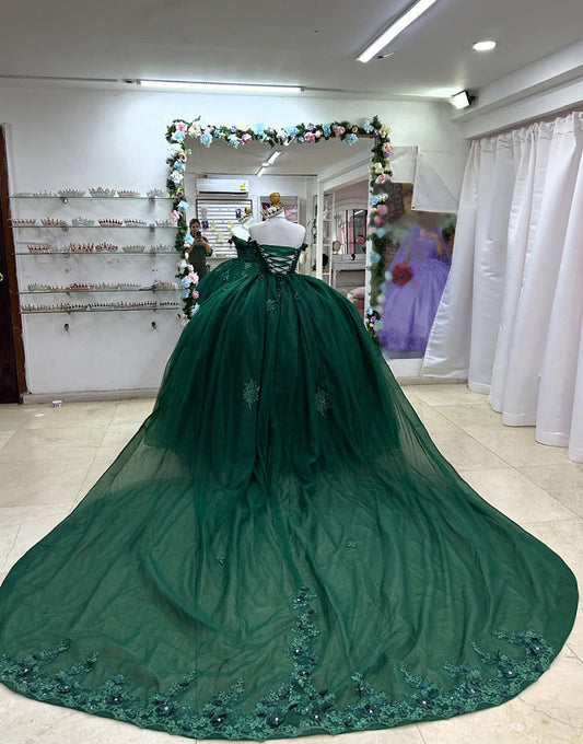 Robe de Quinceanera en tulle vert foncé avec appliques et épaules dénudées