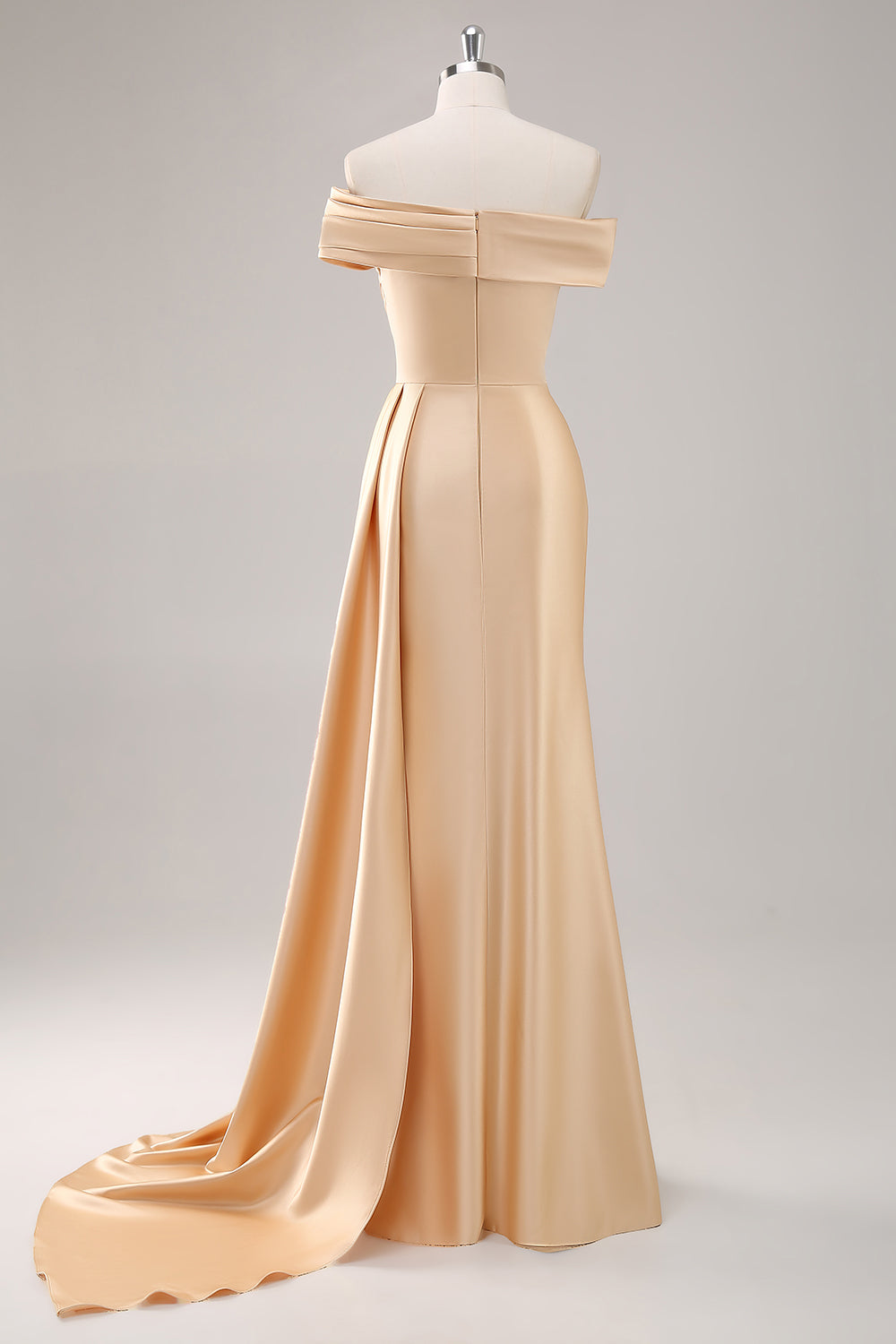 Robe formelle en satin champagne à une épaule avec ceinture