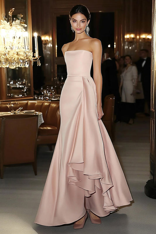 Robe de gala bustier en satin rose fourreau