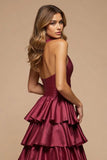 Robe de bal en satin bordeaux à col en V avec volants