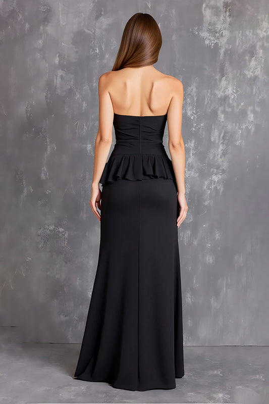 Robe longue formelle à volants sans bretelles noire avec fente