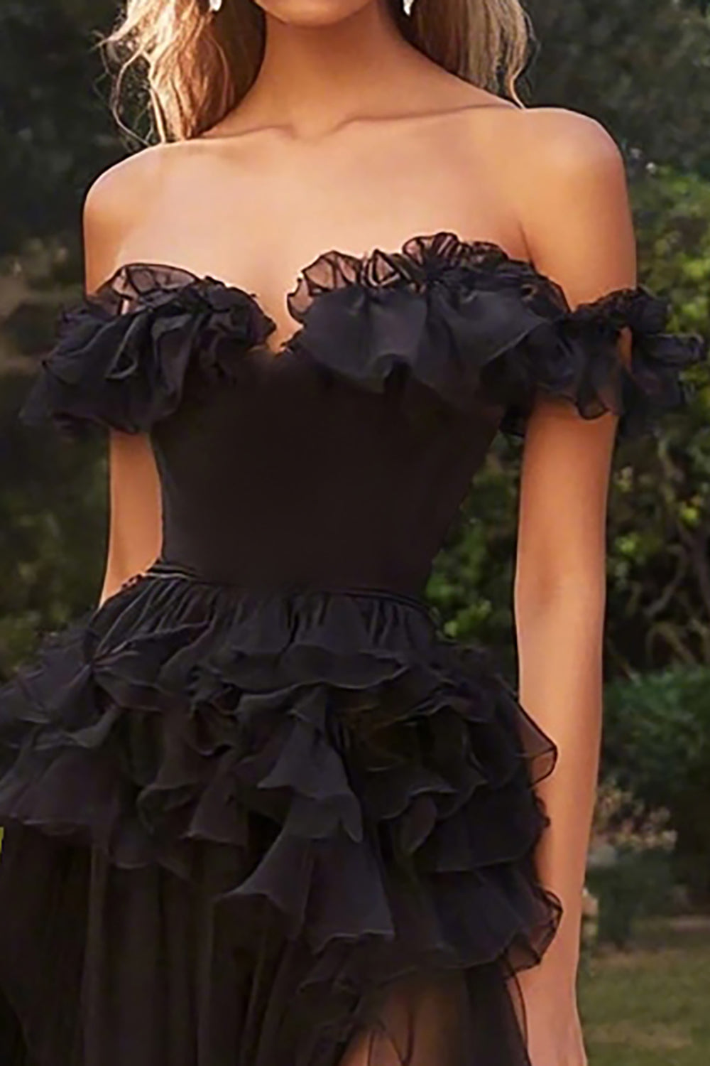 Noir Épaule Dénudée Robe de Bal À Volants Trapèze