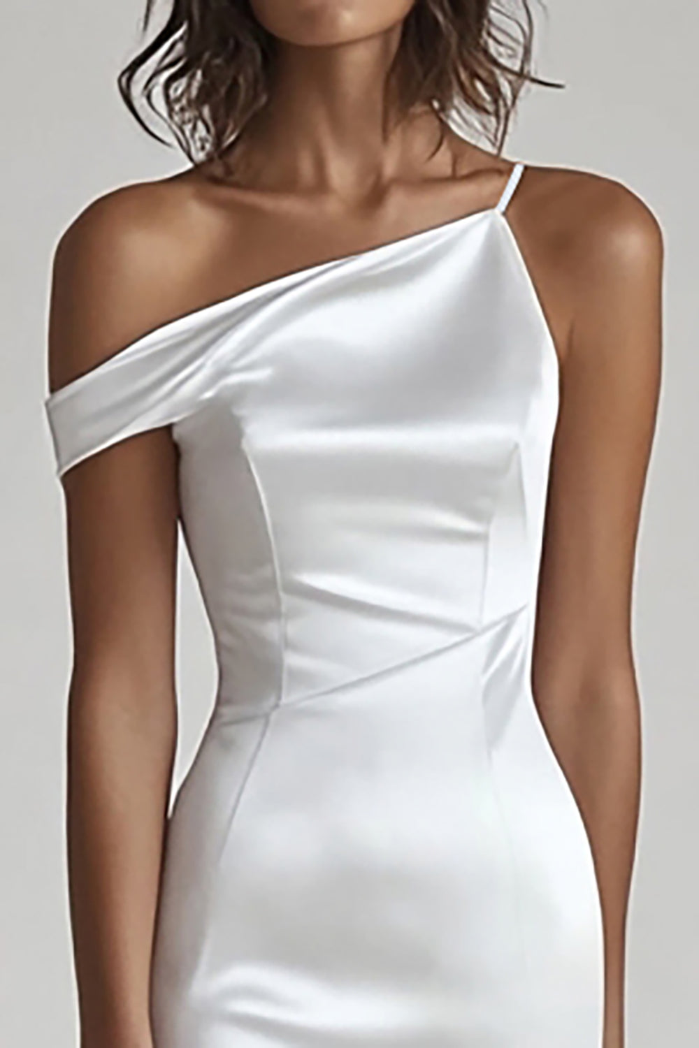 Robe de fiançailles asymétrique sirène ivoire