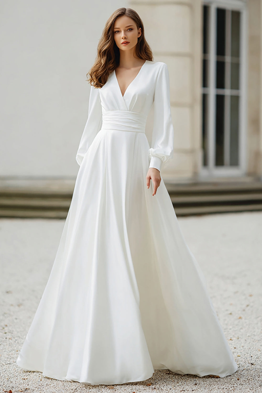 Robe de mariée simple à manches longues trapèze ivoire
