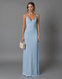 Robe de soirée longue simple en satin bleu ciel à bretelles spaghetti