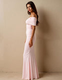 Robe de soirée en mousseline de soie sirène rose clair à épaules dénudées