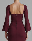 Robe de soirée sirène en satin à col en V rouge foncé avec fente