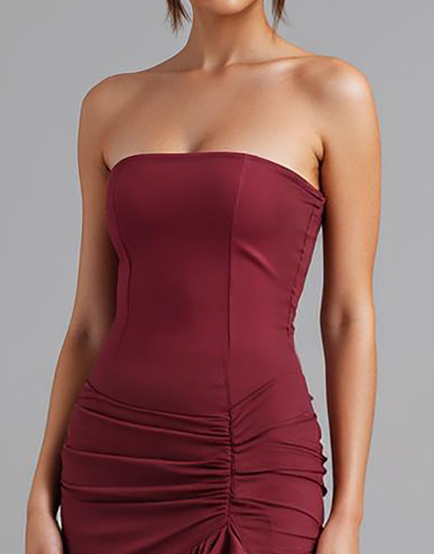 Robe de soirée sans bretelles en mousseline de soie rouge foncé Sirène High-Low