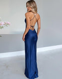 Robe de soirée en satin bleu roi à bretelles spaghetti avec fente