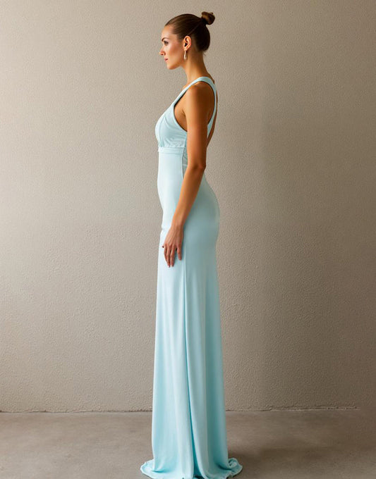 Robe de soirée longue simple bleu ciel fourreau