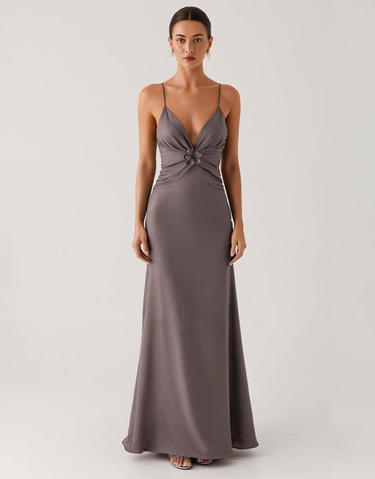 Robe de soirée fourreau en satin gris foncé
