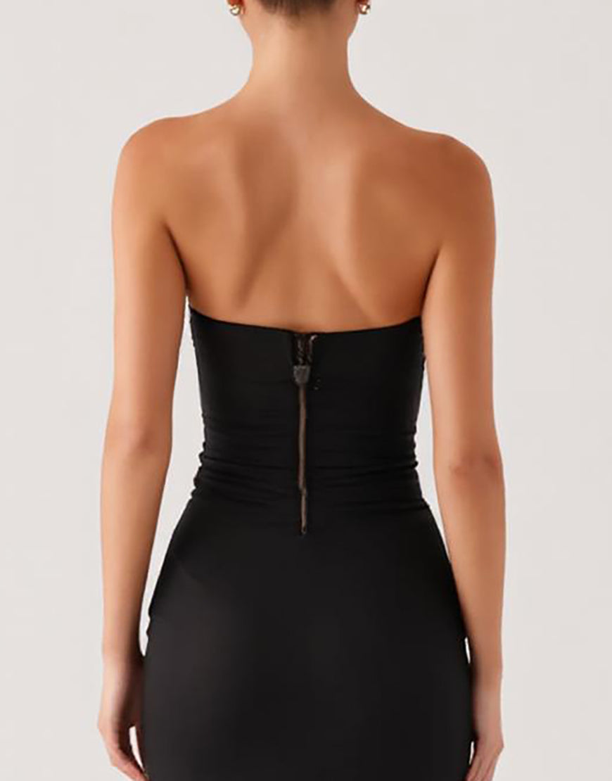 Robe bustier sirène découpée noire cravate