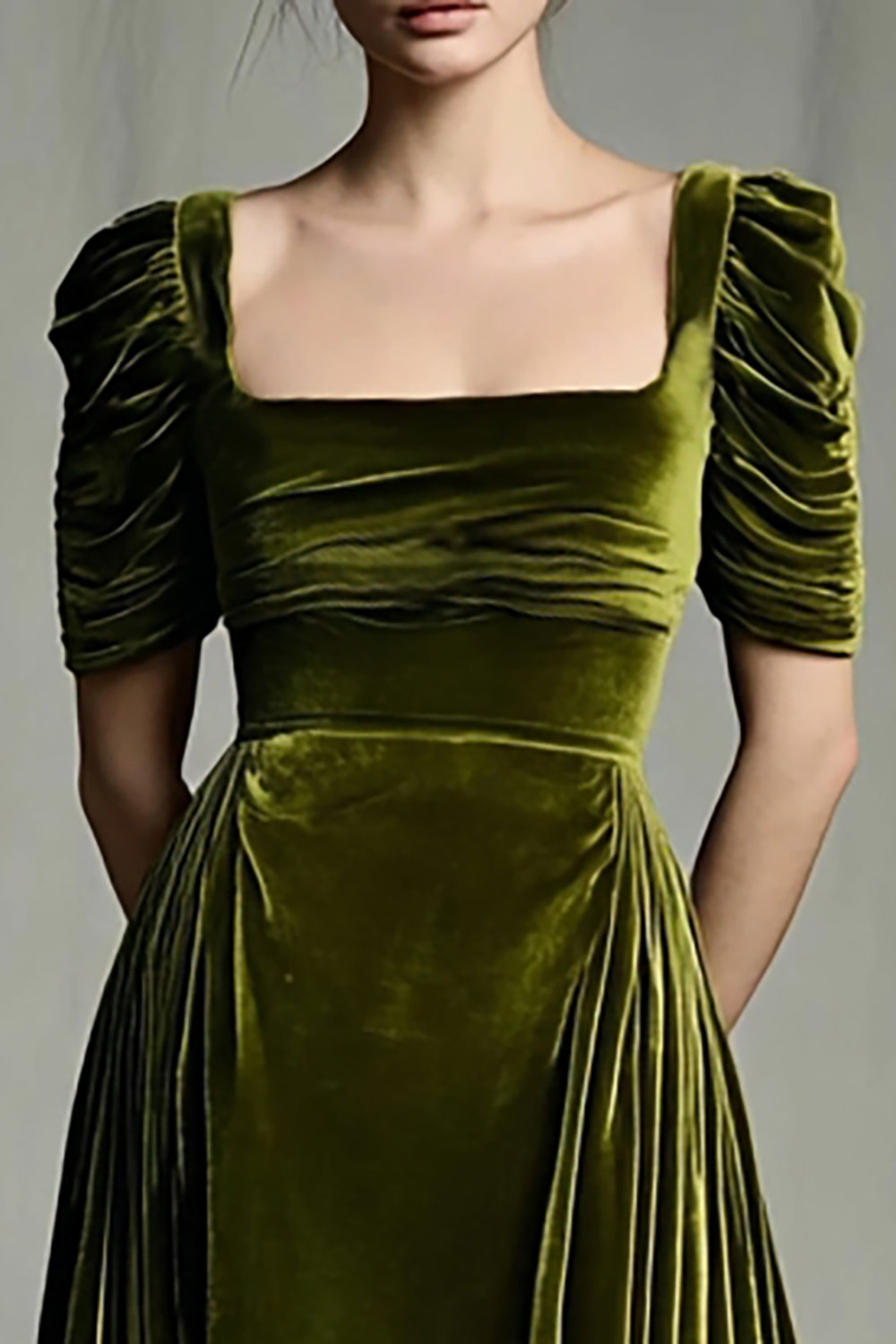 Robe de vacances maxi froncée olive en velours